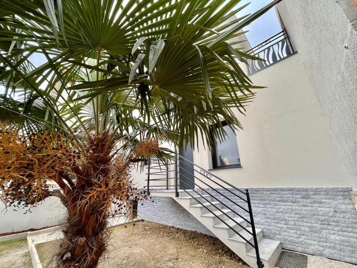 Duplex Design 6P - Acces Jardin Et Parking Gratuit Villa Malakoff Bagian luar foto